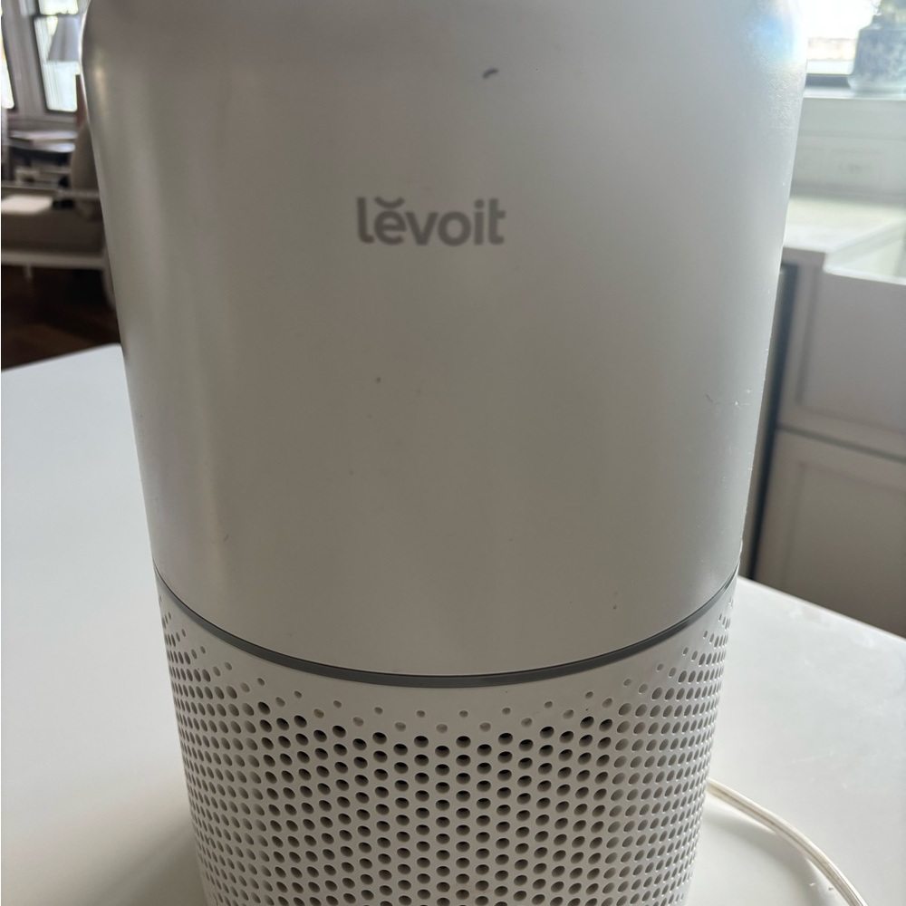 Levoit White Air Purifier - Compact Tower